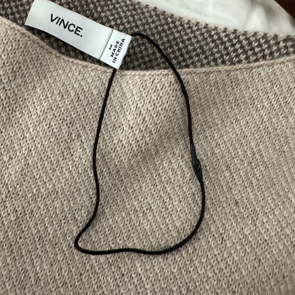 Vince • Intarsia Wool Cashmere Colorblock Sweater - Picture 8 of 8